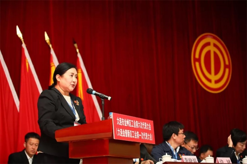 胖脸长头发.jpg