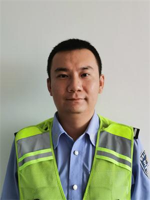 李一凡.JPG 李一凡.JPG